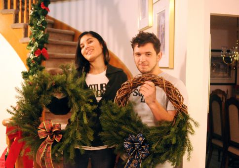 322) Make a wreath