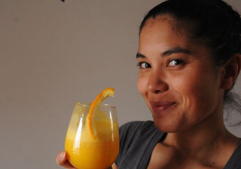 82) Make homemade orange juice